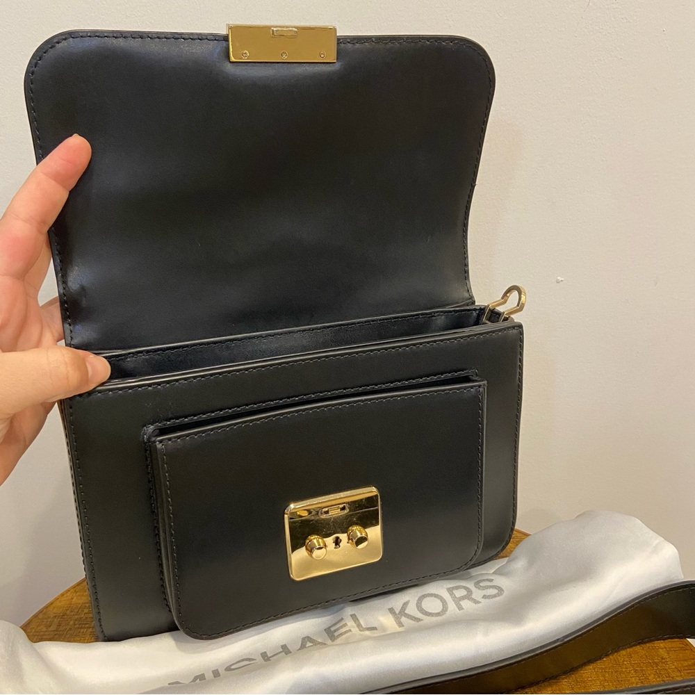 Michael Kors Black and Tan Crossbody Bag - Picture 2 of 16